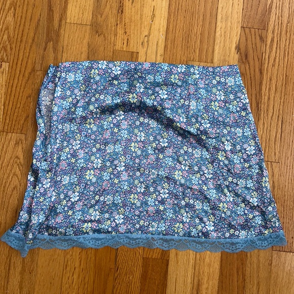 Frankie's Bikinis Blue Floral Skirt - Picture 4 of 4